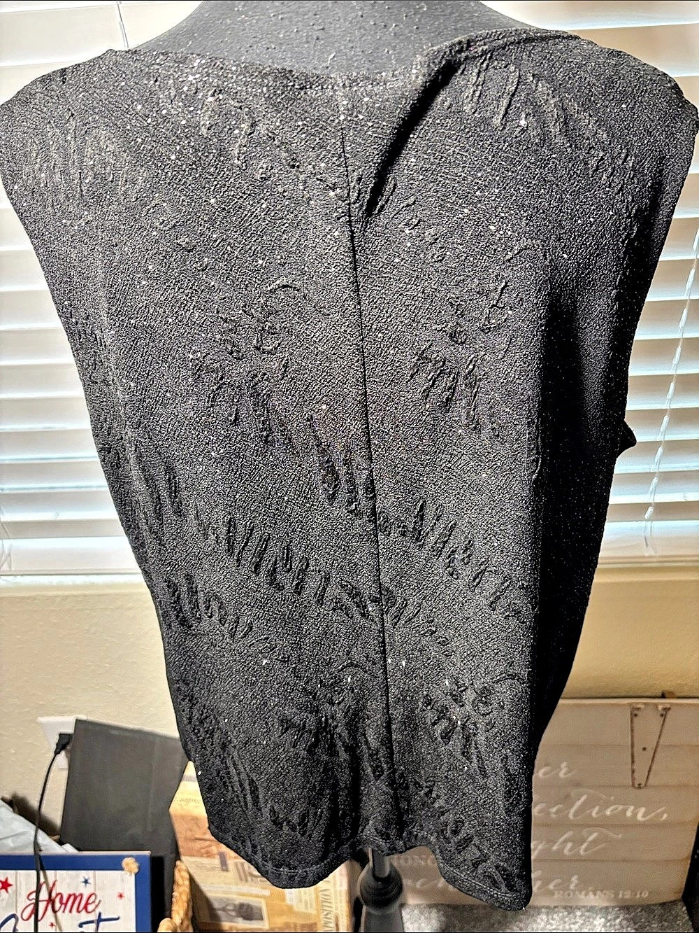 Dressbarn Woman Collection Black Sleeveless Textured Sparkle Top - Picture 2 of 5